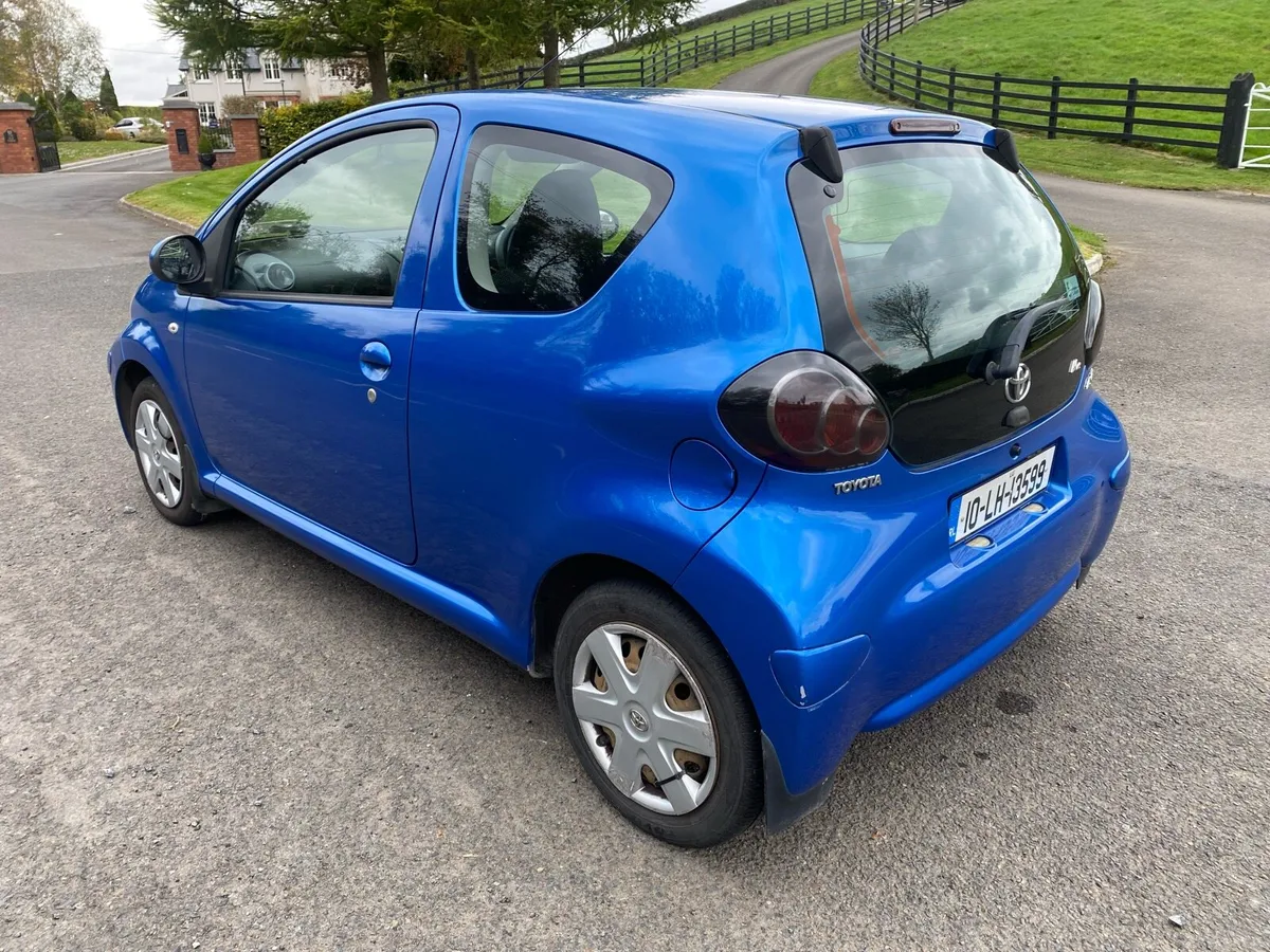 10 TOYOTA AYGO 1.0 BLUE NEW NCT 09-26 V CLEAN - Image 3