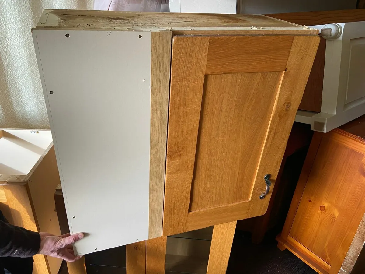 Kitchen cabinets - Image 4