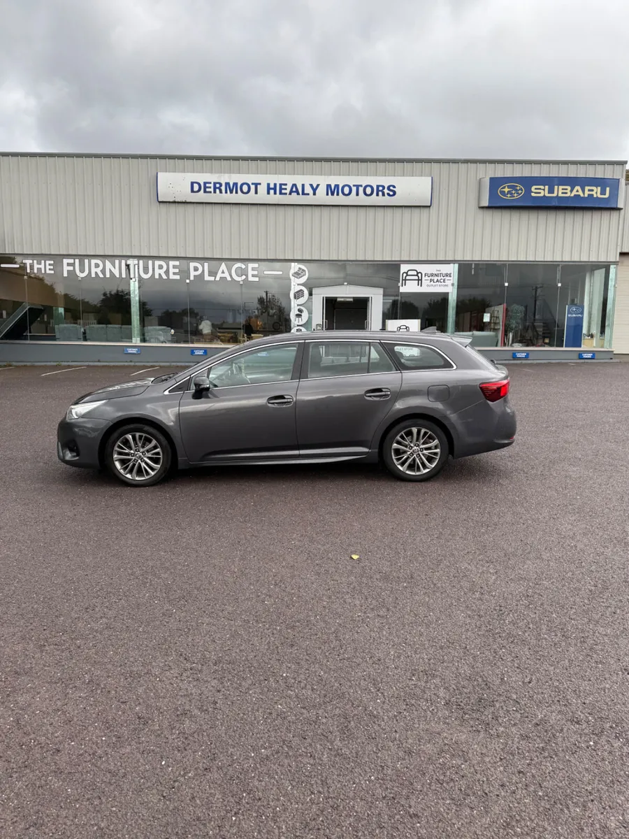 Toyota Avensis 2017 - Image 1
