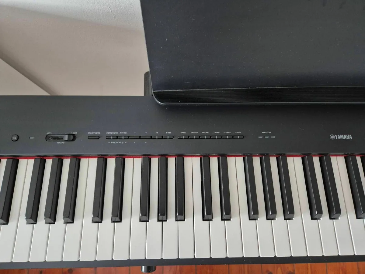Yamaha P-225 88-key Digital Piano - Image 3