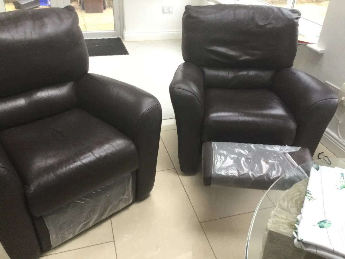 2 reclining armchairs - Image 1