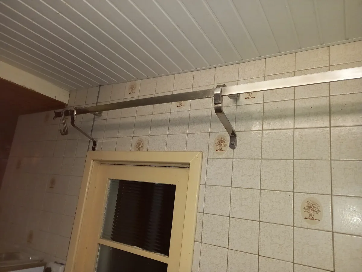 Kitchen hanging bars
