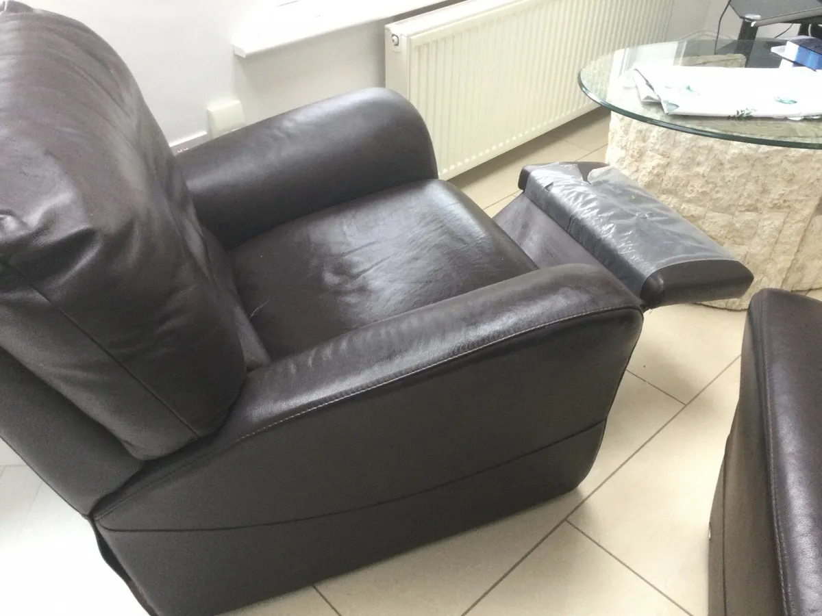 2 reclining armchairs - Image 4