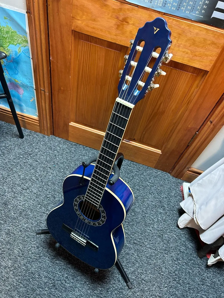 Valencia Guitar - Image 2
