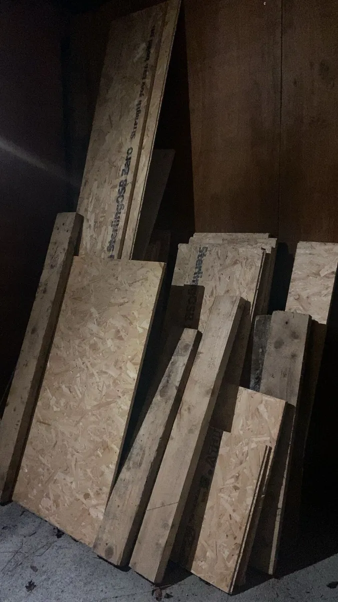 Ply wood