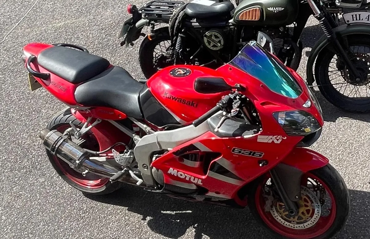 Triumph, Aprilla, Yamaha, R6, ZX9R, Kawasaki 636 - Image 4