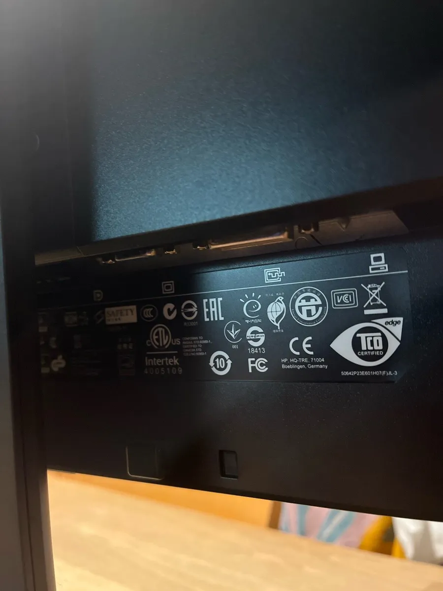 HP EliteDisplay E231 - Image 3