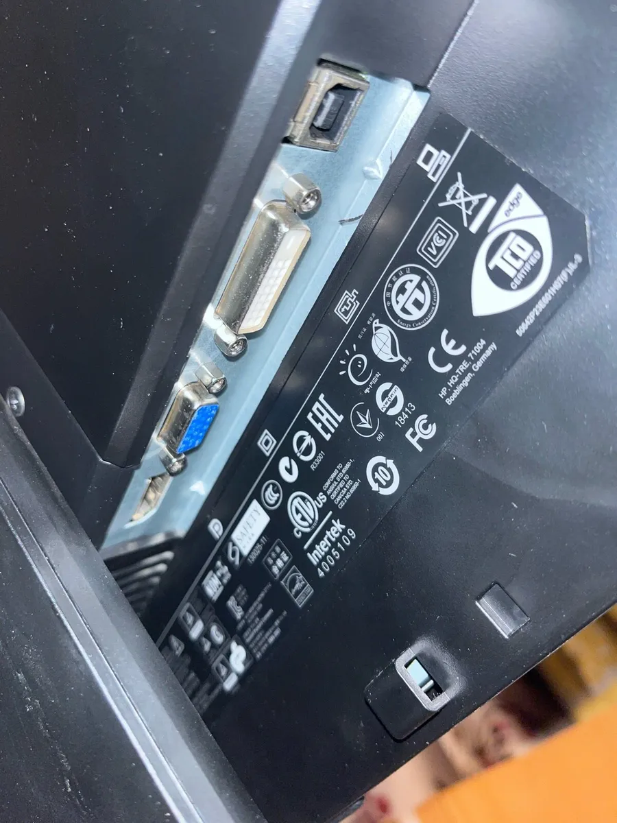 HP EliteDisplay E231 - Image 4