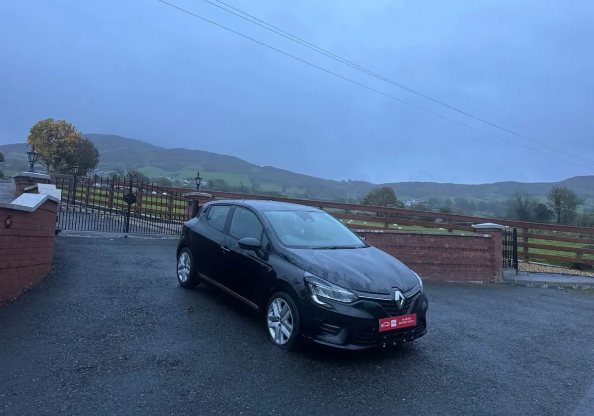 2020 Renault Clio. - Image 1