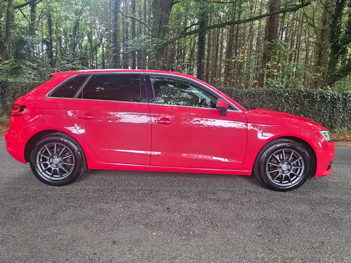 142 AUDI A3 1.4 TSI AUTOMATIC AS NEW - Image 4