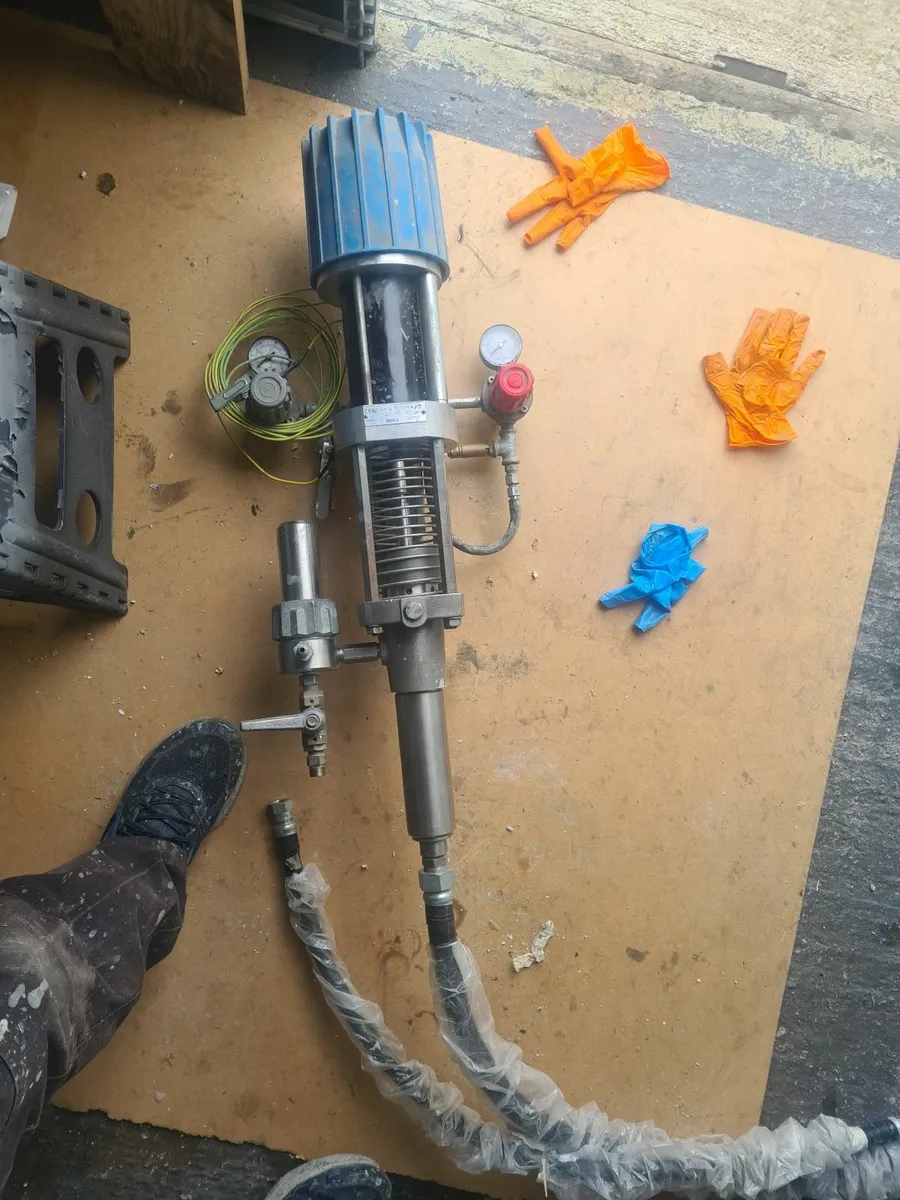 Spray gun - Image 1