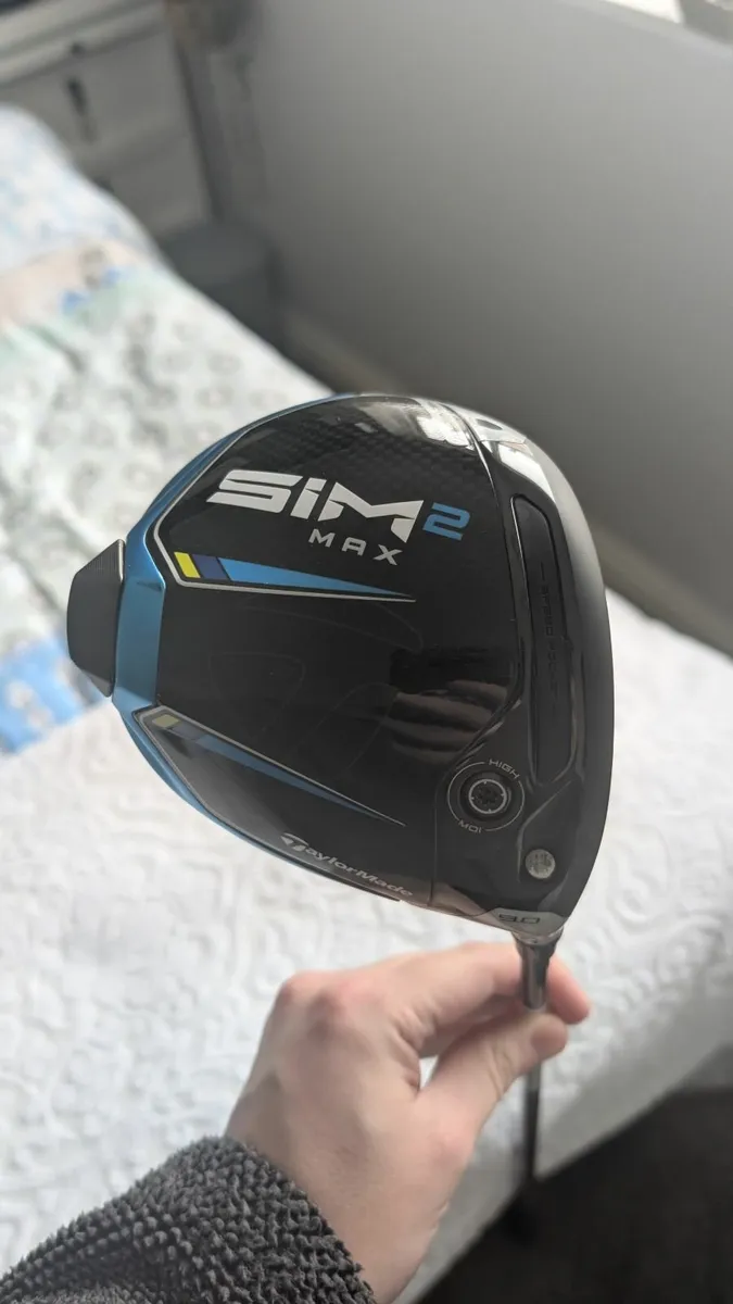 Taylormade Sim 2 Max driver (Stiff Flex) - Image 1