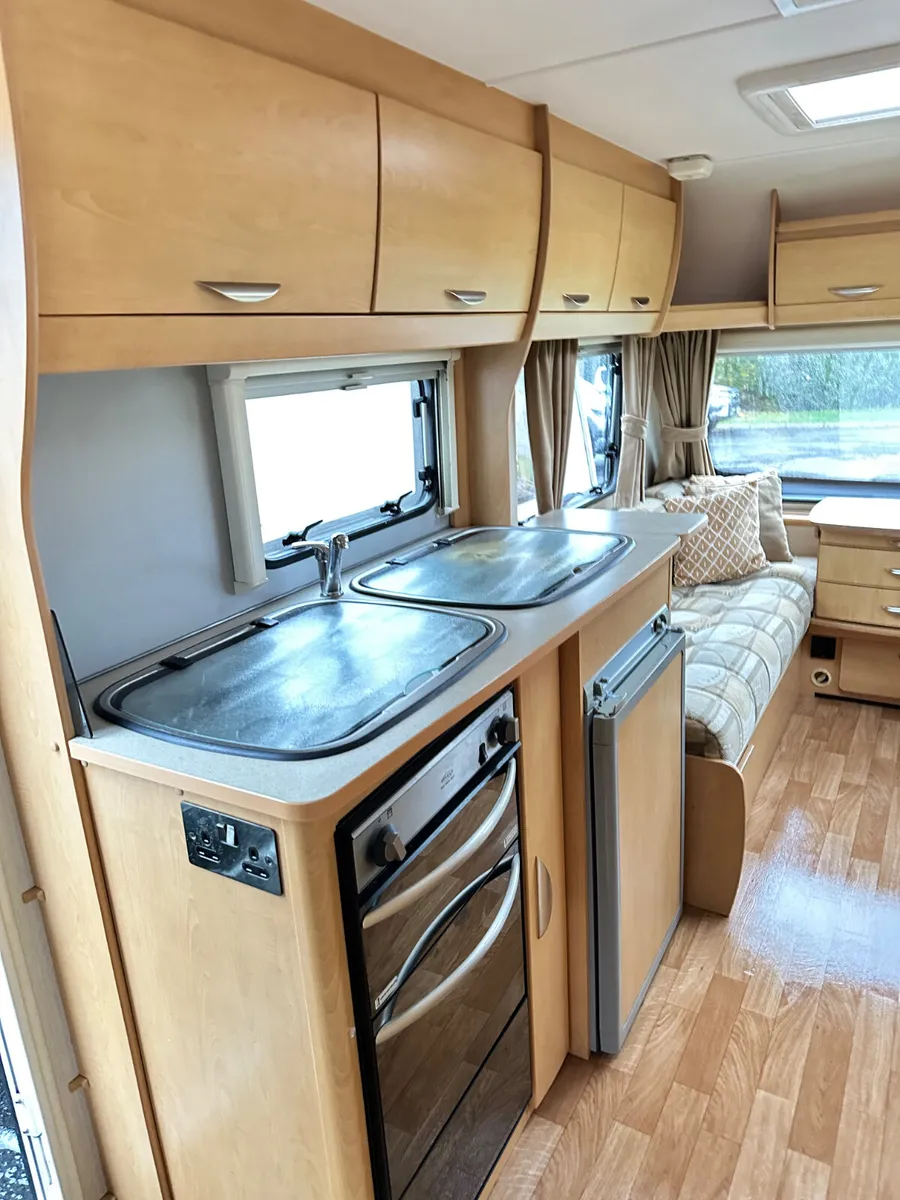 ✨STUNNING ELDDIS XPLORE 5 BERTH✨ - Image 4