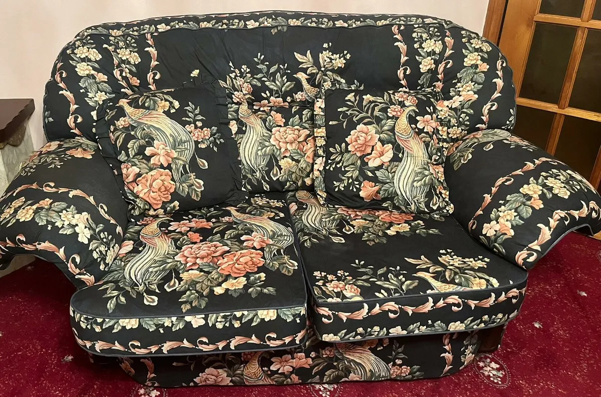 Curtains & 3-2-1 suite for sale - Image 2