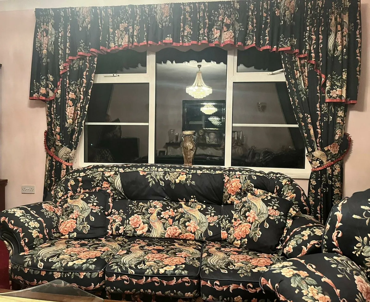 Curtains & 3-2-1 suite for sale - Image 3