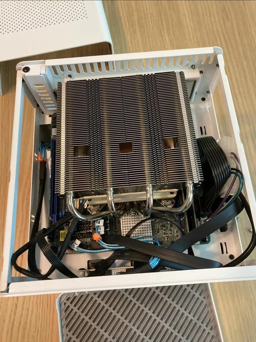 Jonsbo N2 NAS Build - Image 4