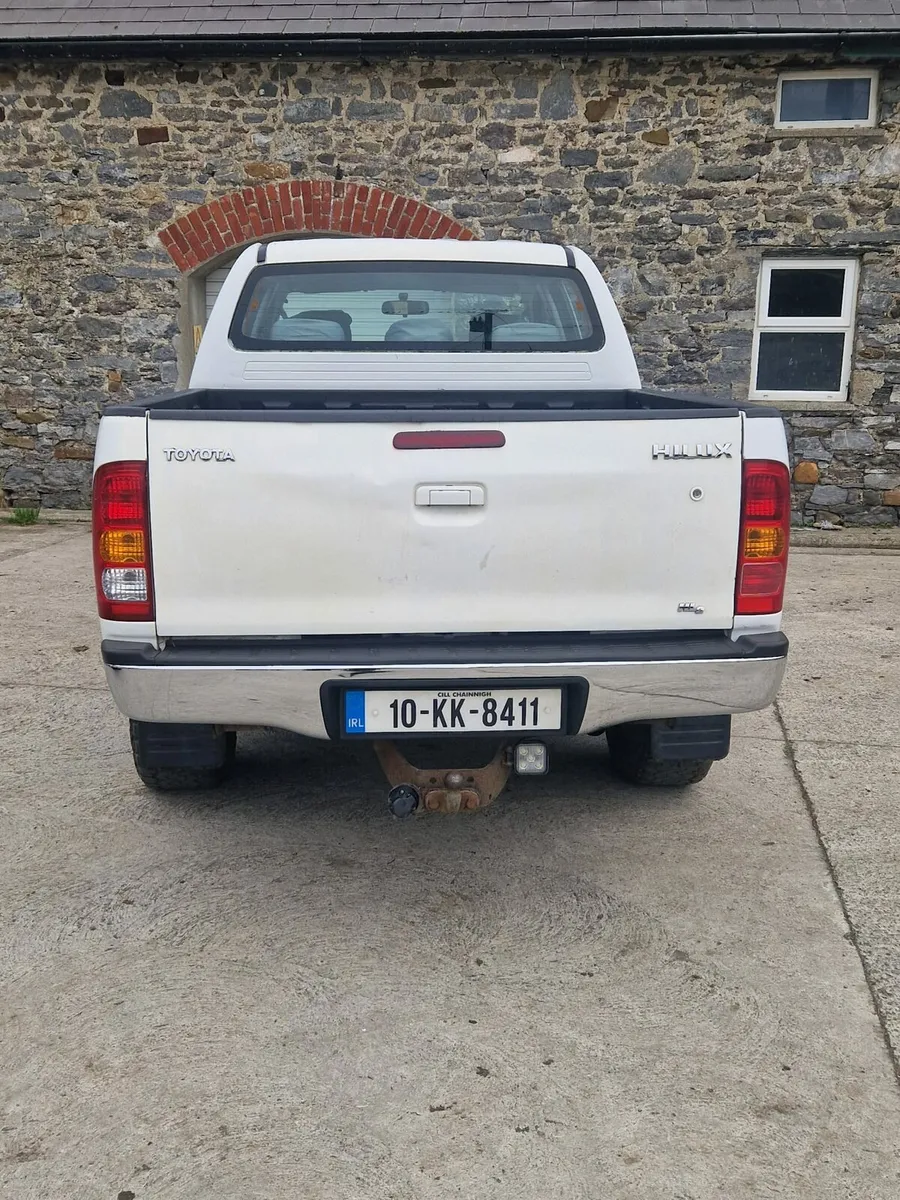 Toyota Hilux - Image 4