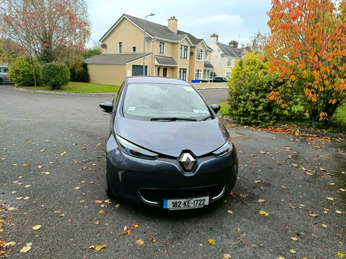 Zoe - Image 1