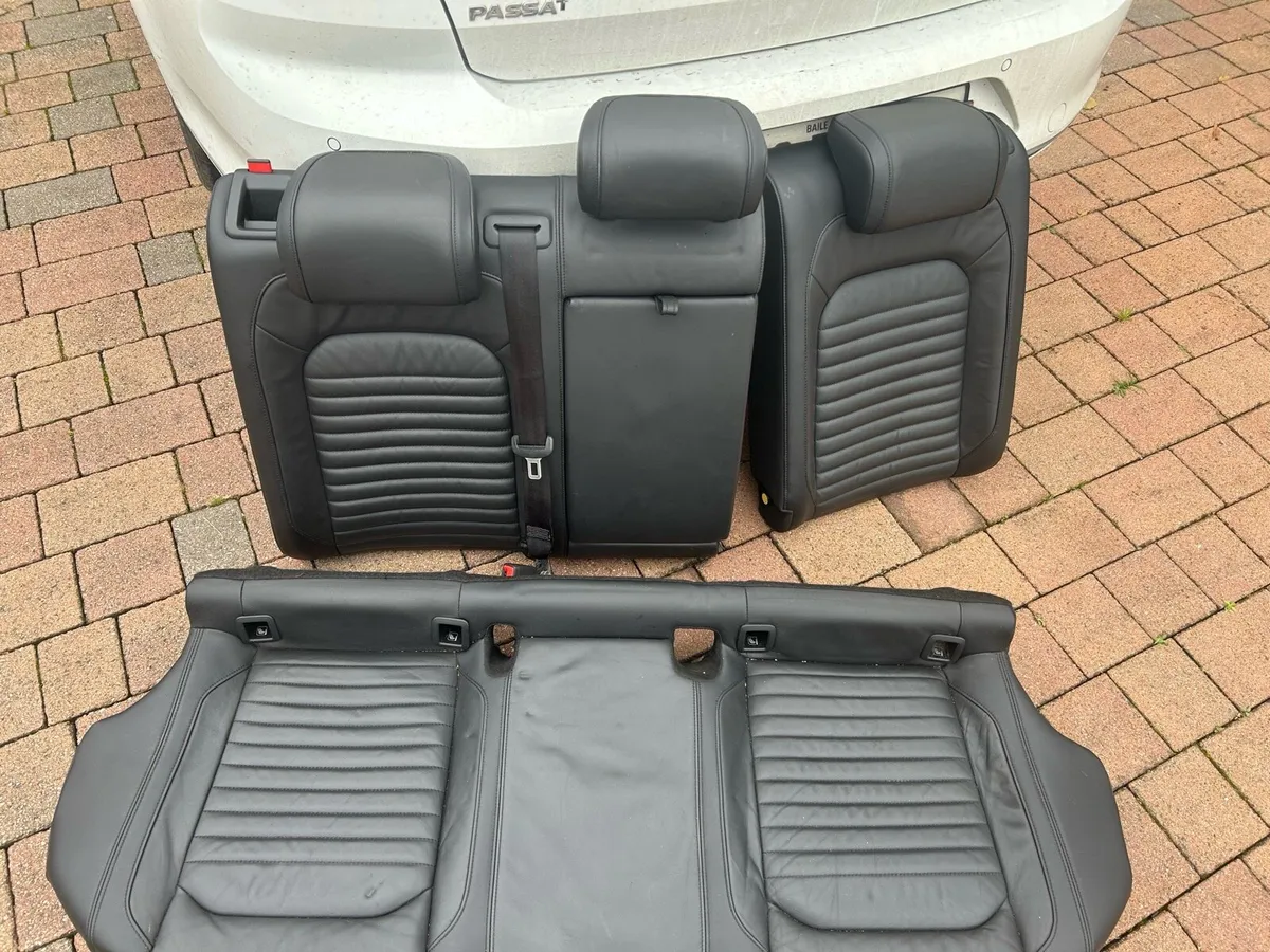 Leather seats for Passat - Image 1