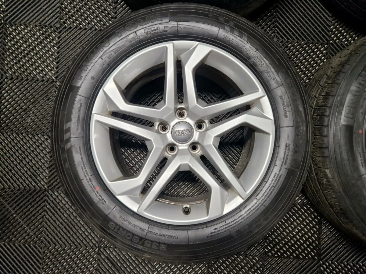 Audi Q5 18" **Original Audi + All Season Tyres** - Image 3