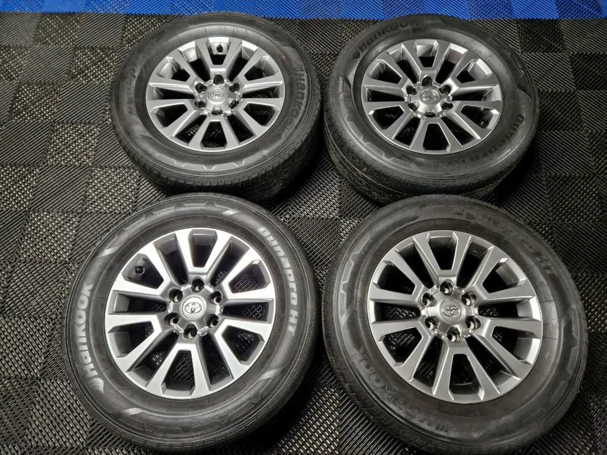 Land Cruiser 18" **Orignal Toyota** - Image 2
