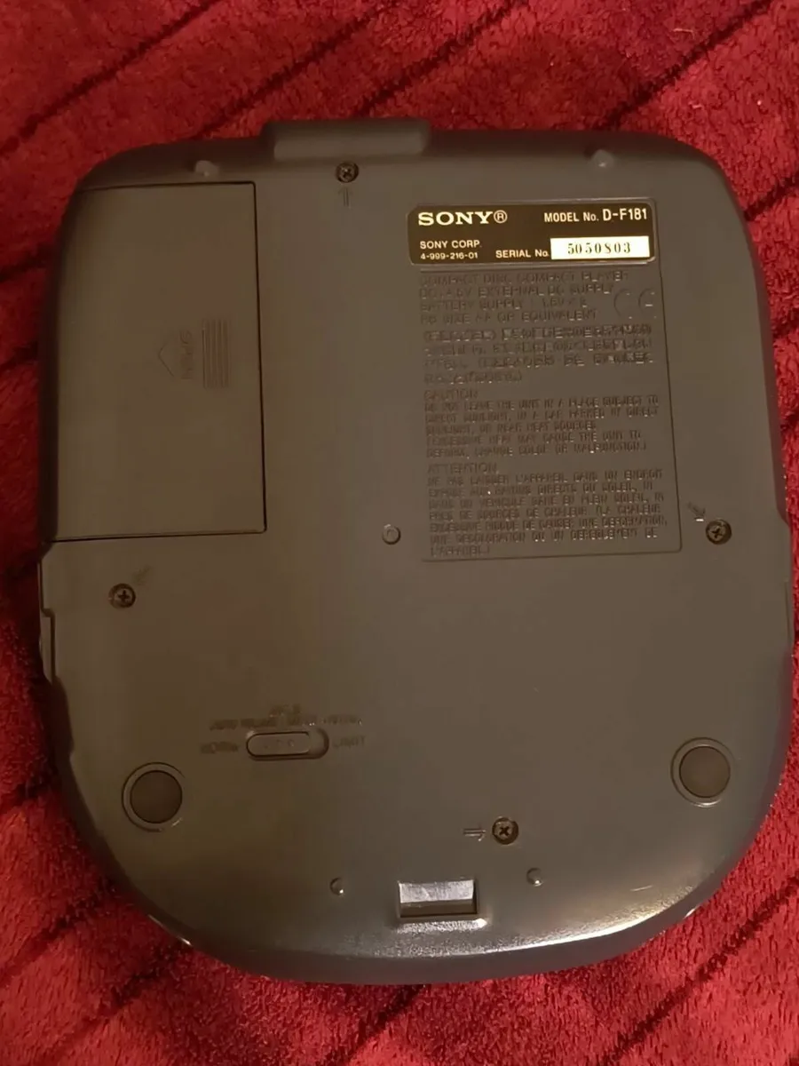 Sony Discman Personal CD Compact Player Radio - Image 2