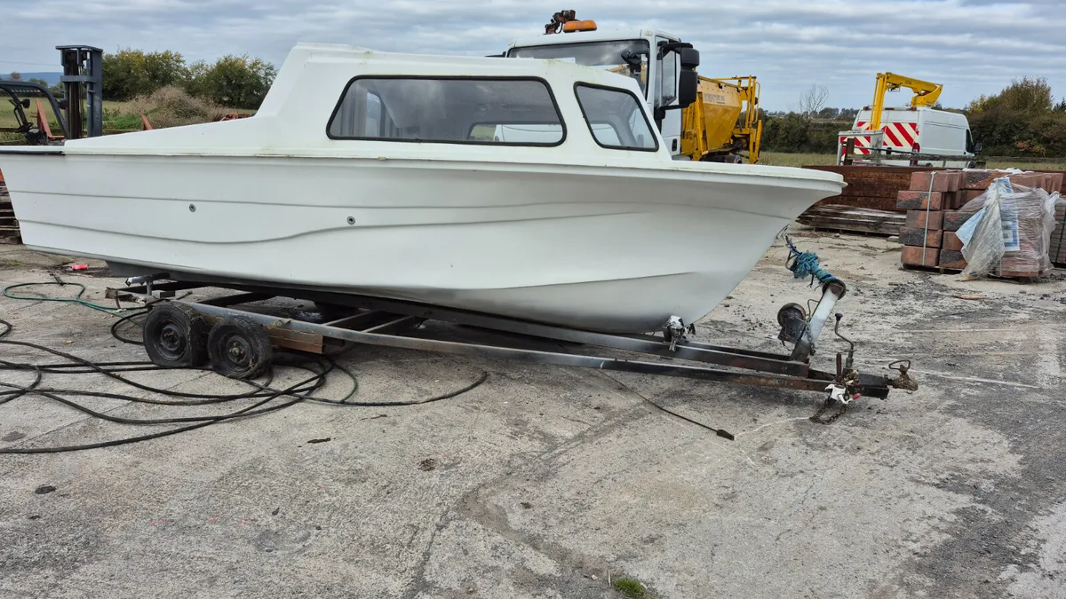 18 foot Boat - Image 2