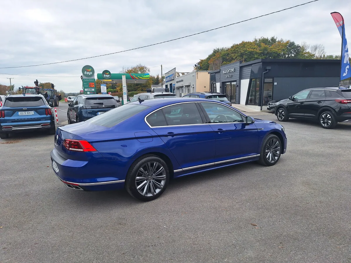 Volkswagen Passat R-Line DSG *Top Spec/Leather - Image 3