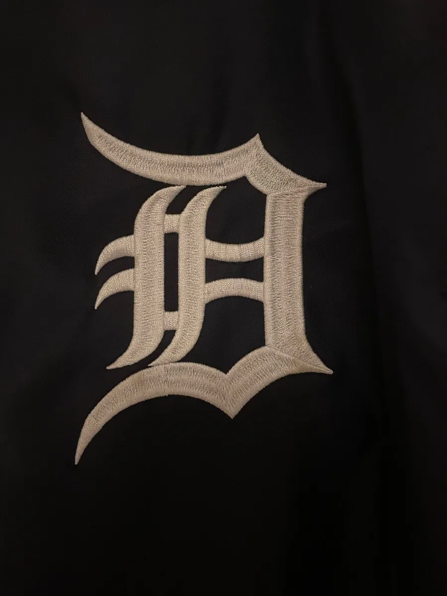 Detroit Tigers New Era jacket - Image 3