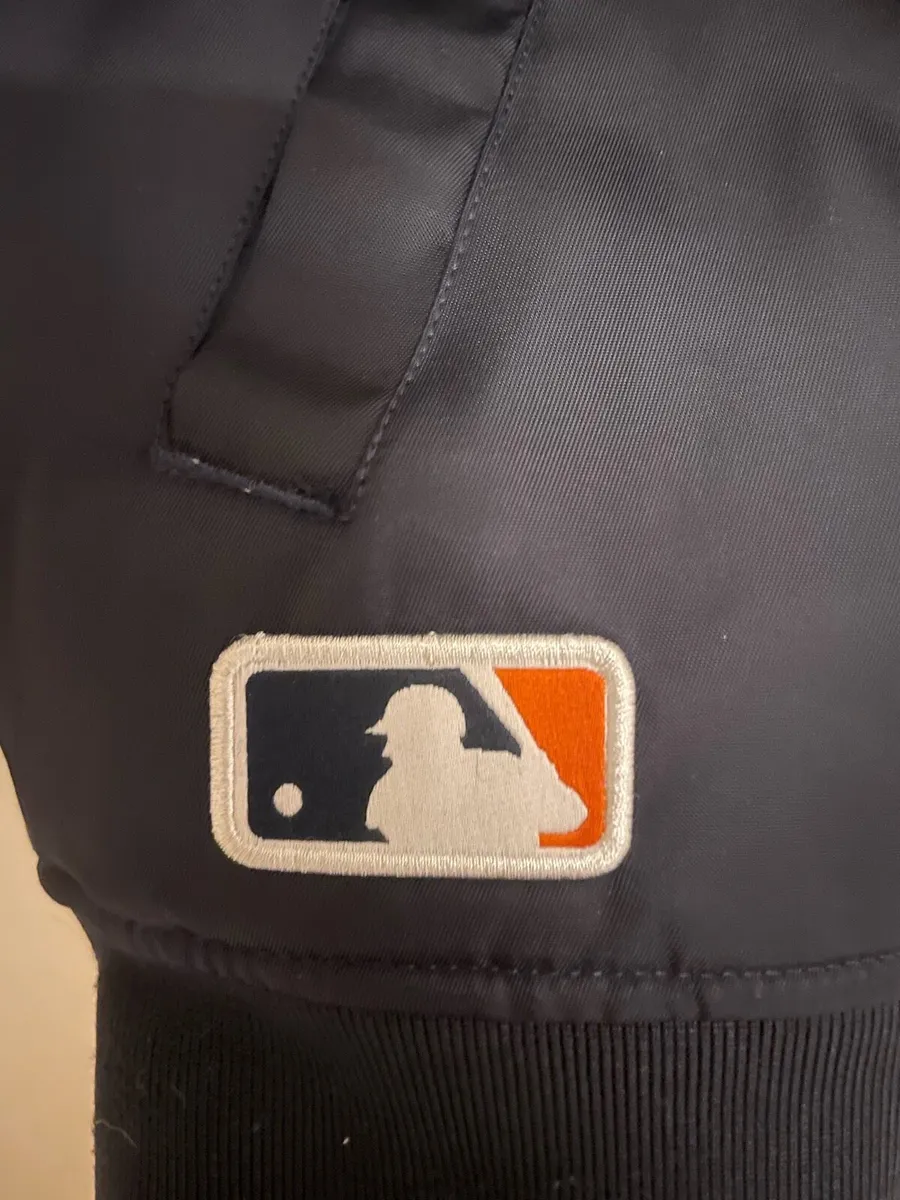 Detroit Tigers New Era jacket - Image 4