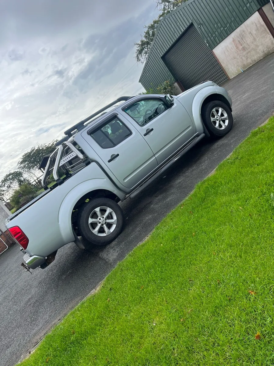 2015 Nissian navara - Image 1