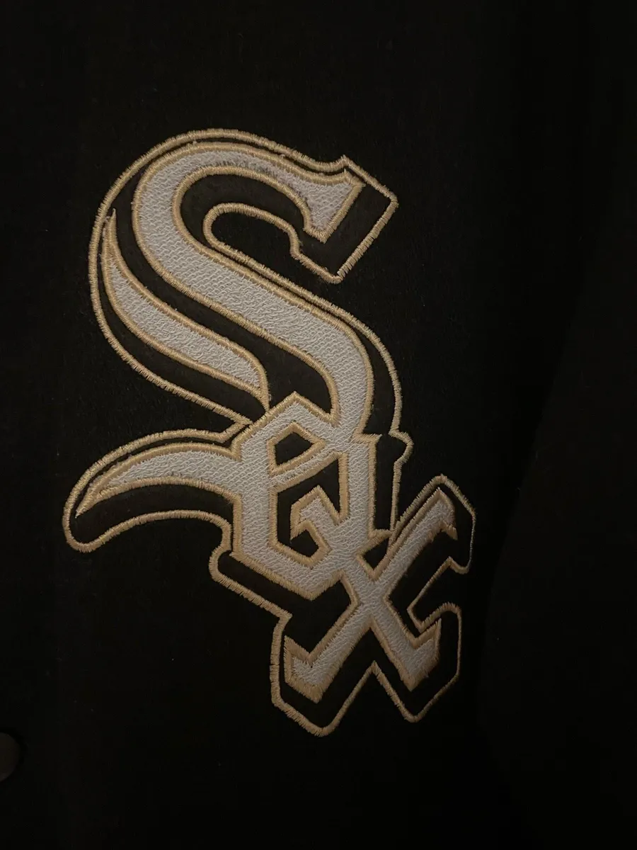 Chicago White Sox Majestic jacket - Image 3