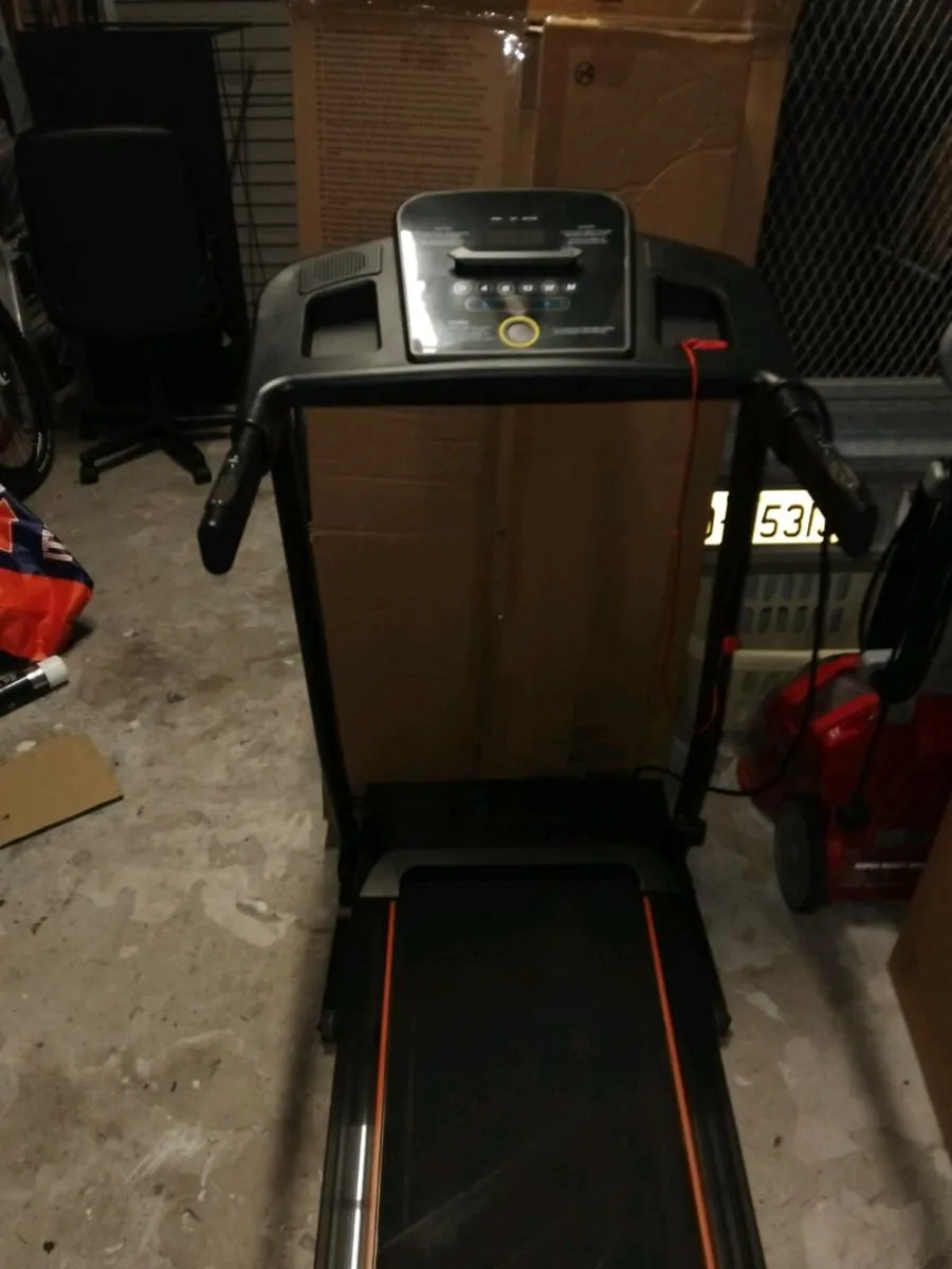 Treadmill - Image 1
