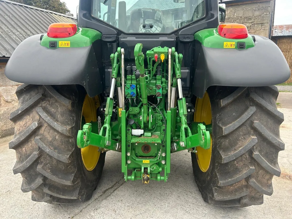 John Deere 6110m - Image 4