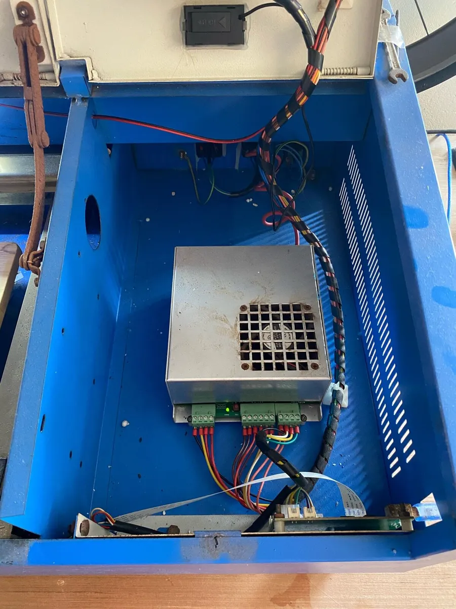 40 W Laser Engraver - Image 3