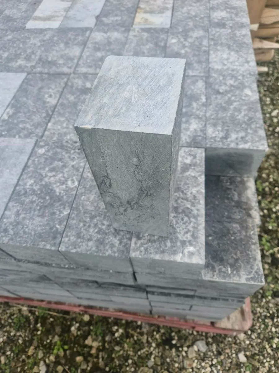 Limestone solid bricks - Image 2