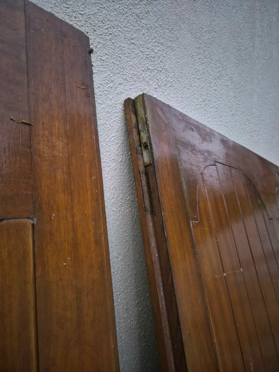 Hardwood garage door - Image 2