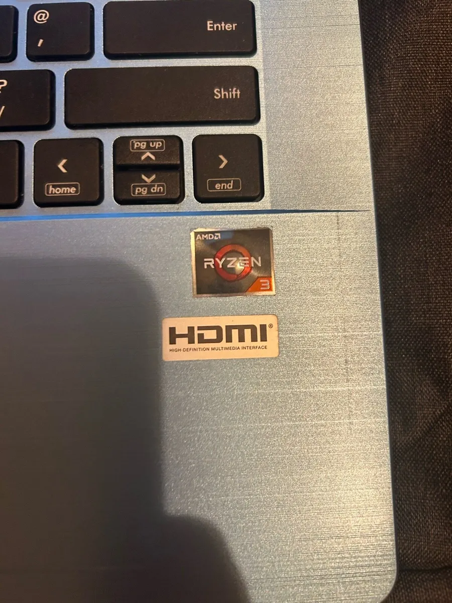 Laptop - Image 2