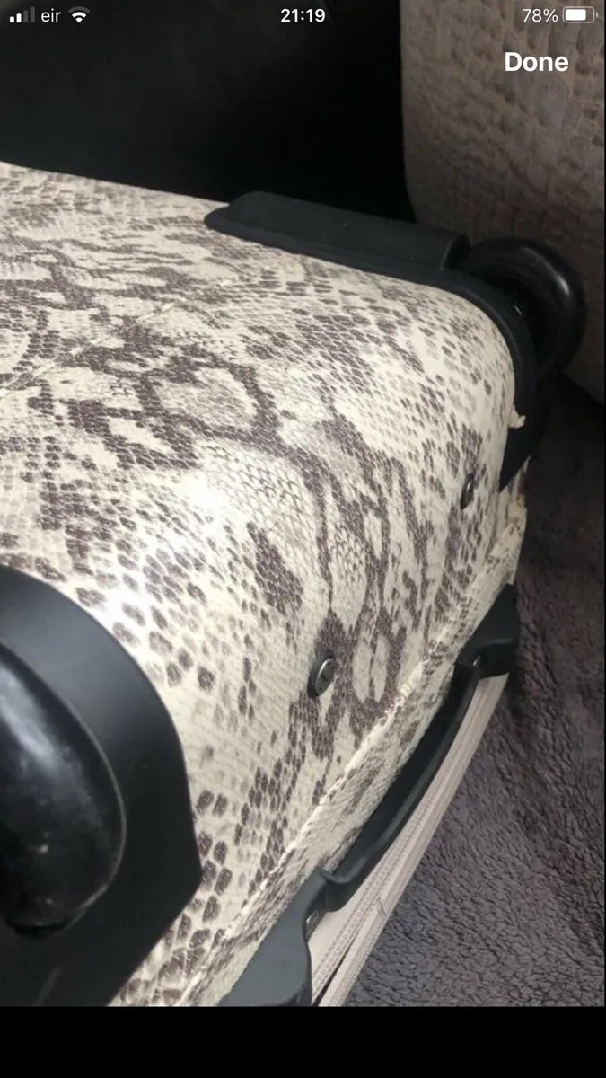 New suitcase €30 - Image 3