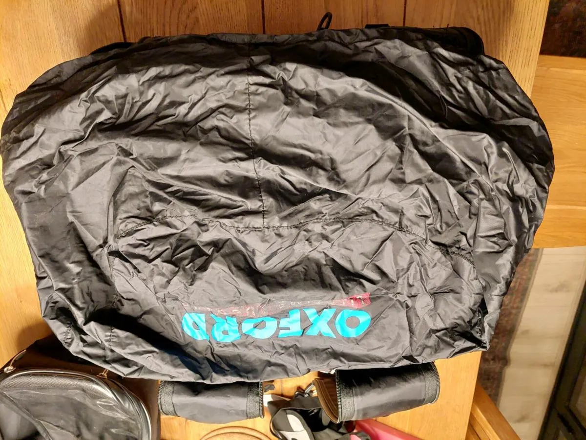 Motorbike Panniers & Givi Tank Bag - Image 4