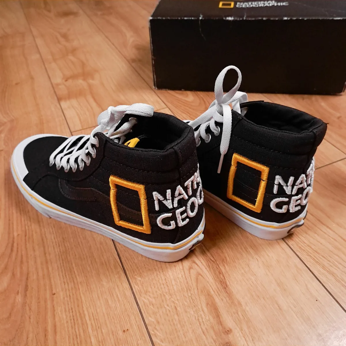 Vans SK8-Hi National Geographic Trainers Black 6UK - Image 2