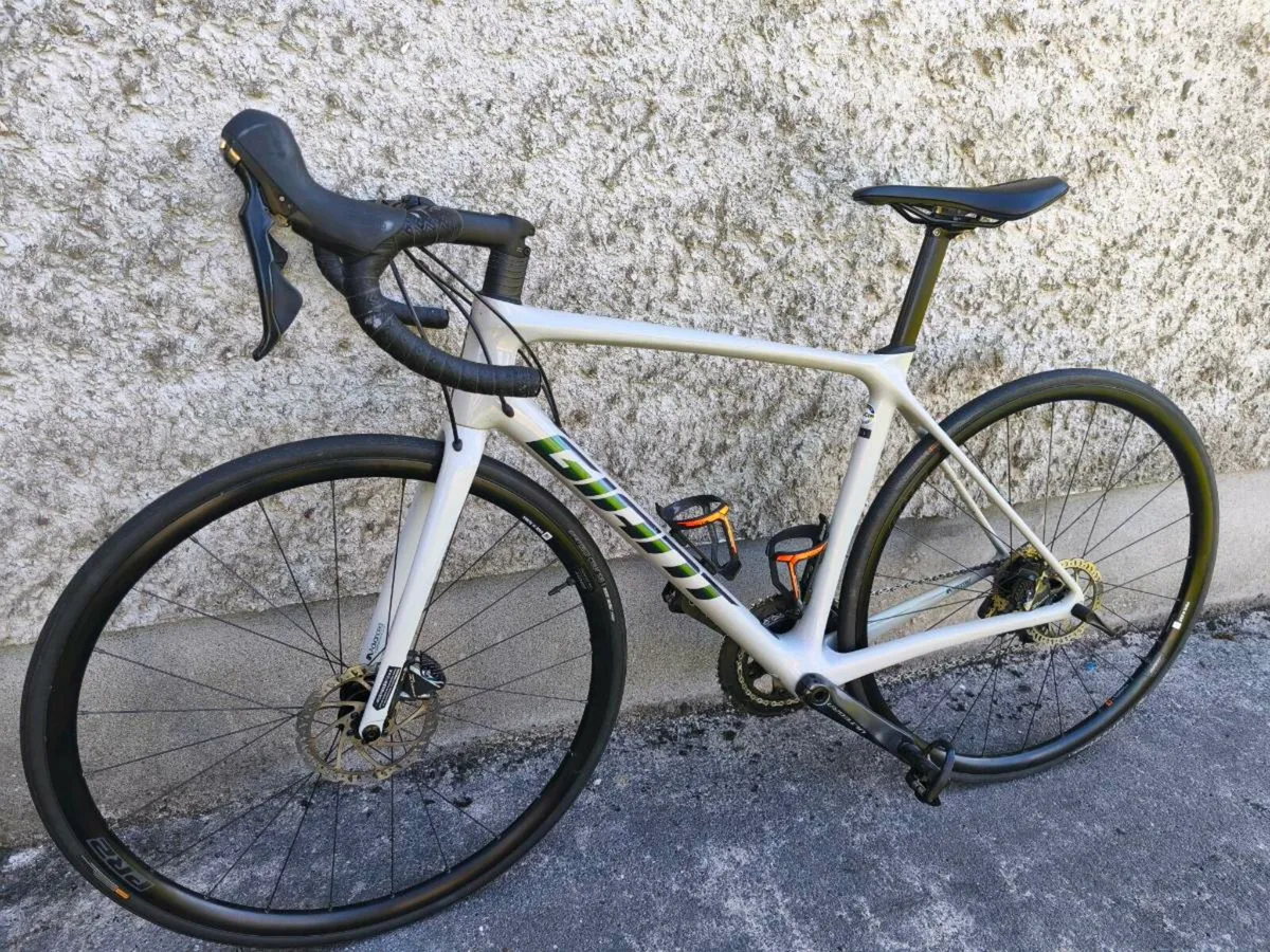 Giant TCR Advanced 1 Disc Ultegra - Image 1