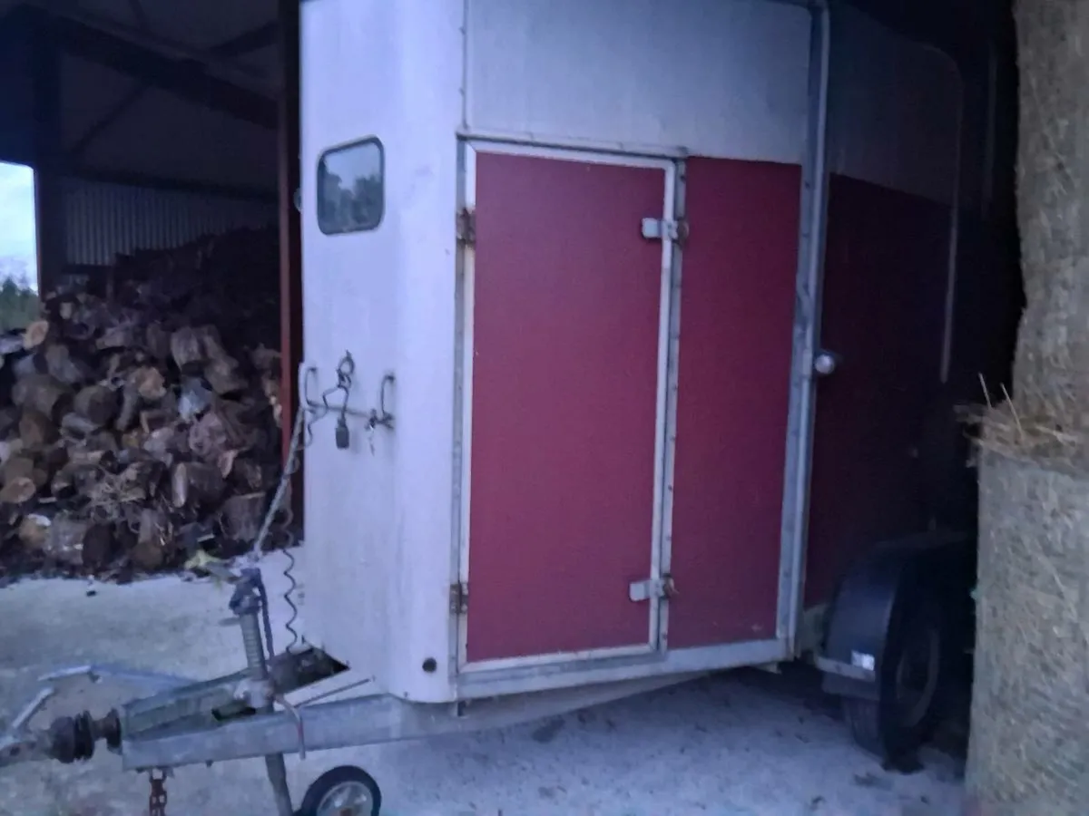 Horsebox - Image 1
