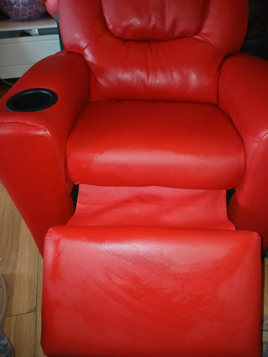 Kids recliner chair - Image 2
