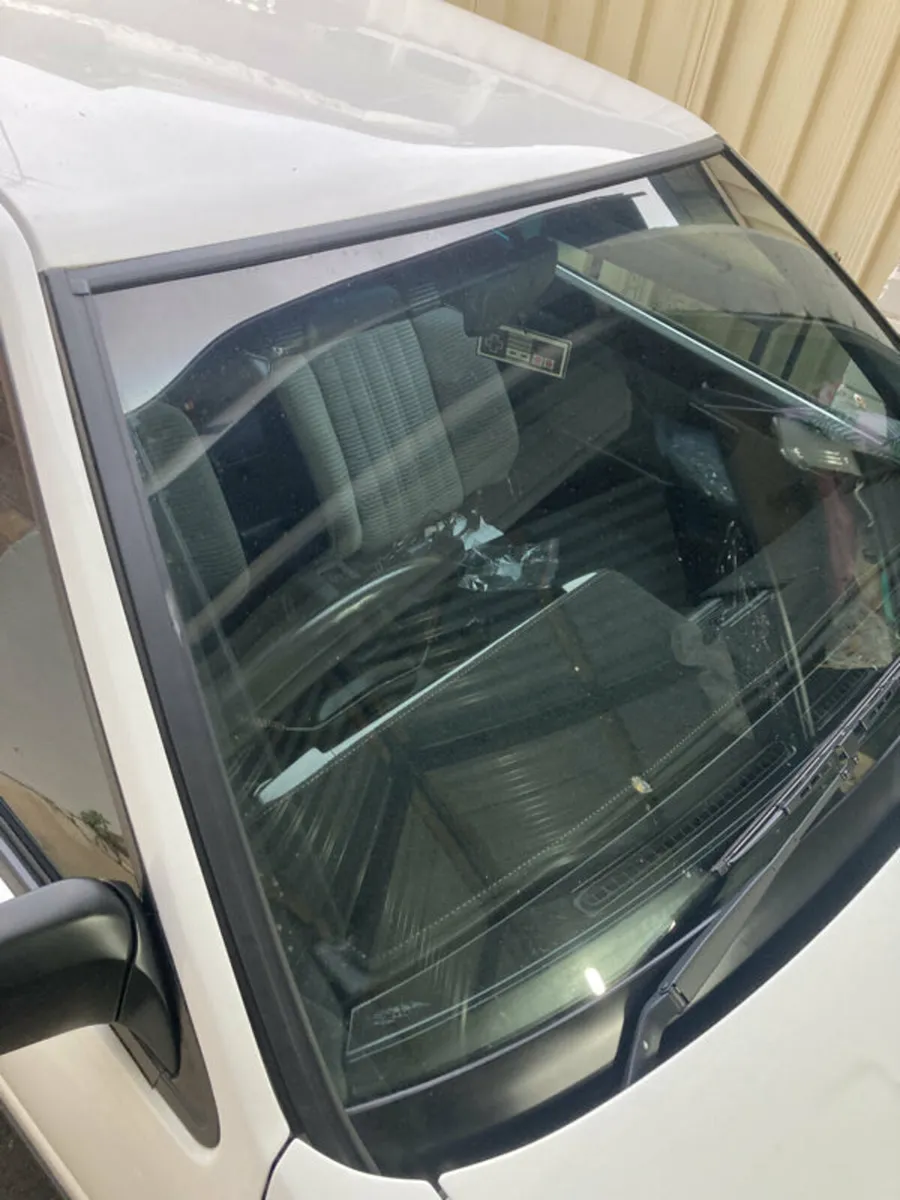 AE86 heated Windscreen, Recaro SPG - Image 1