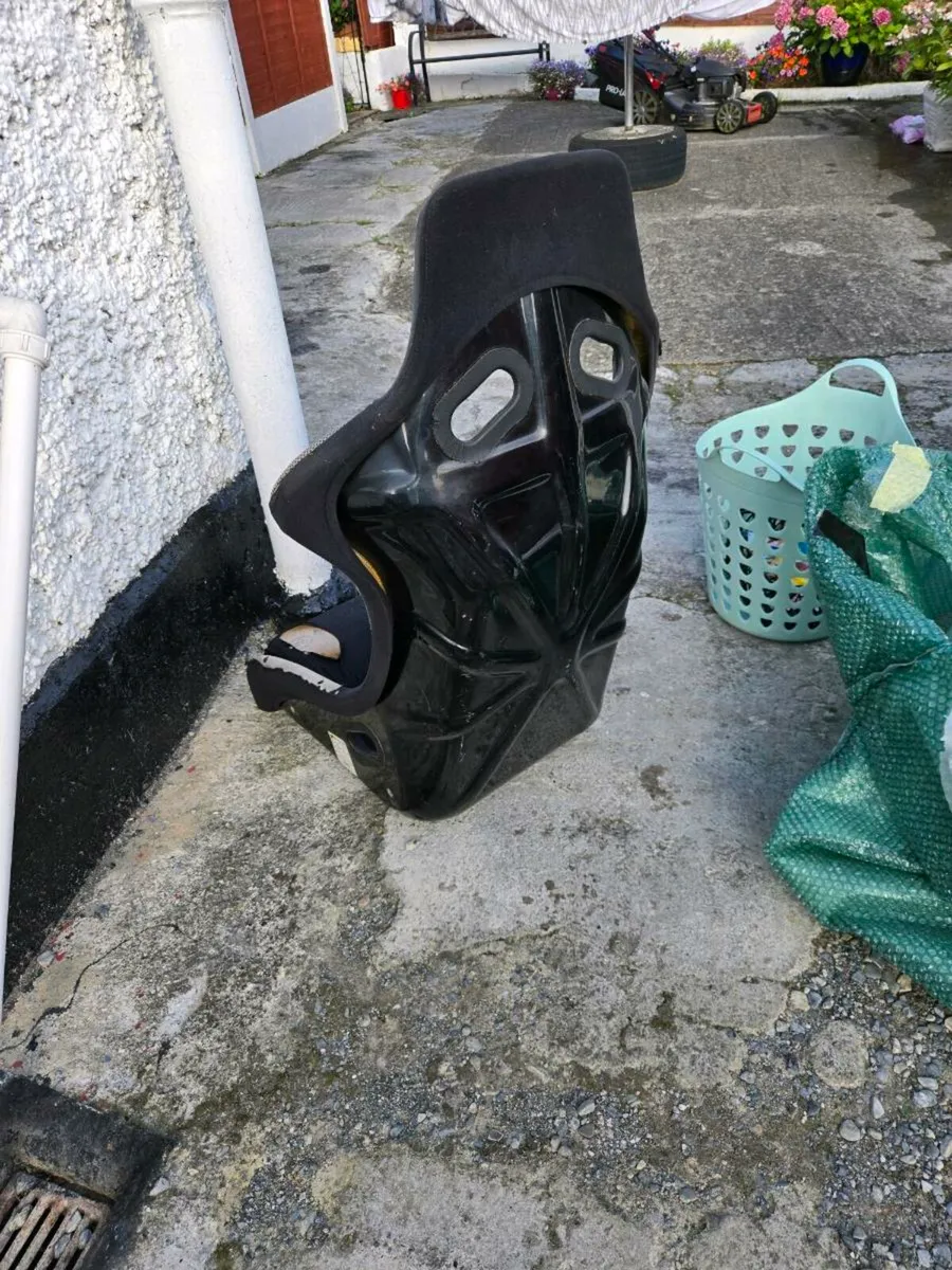 AE86 heated Windscreen, Recaro SPG - Image 4