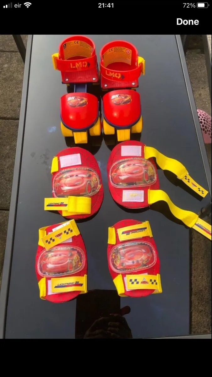Child’s skates €10 - Image 3
