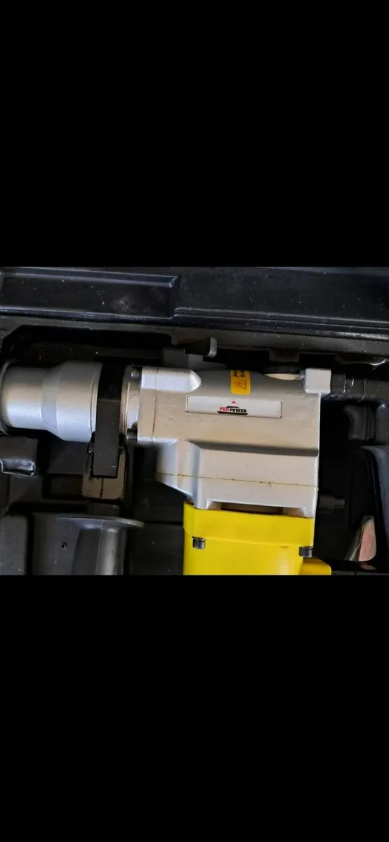 Saw - Image 2