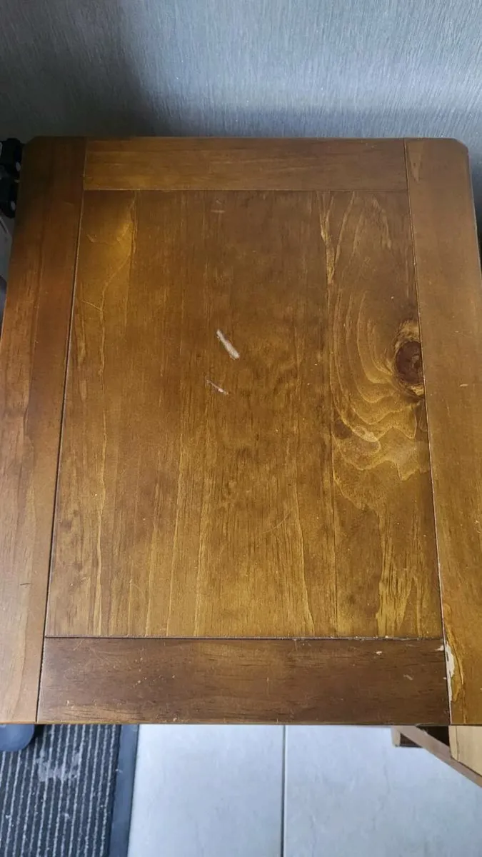 2 solid side Tables - Image 2