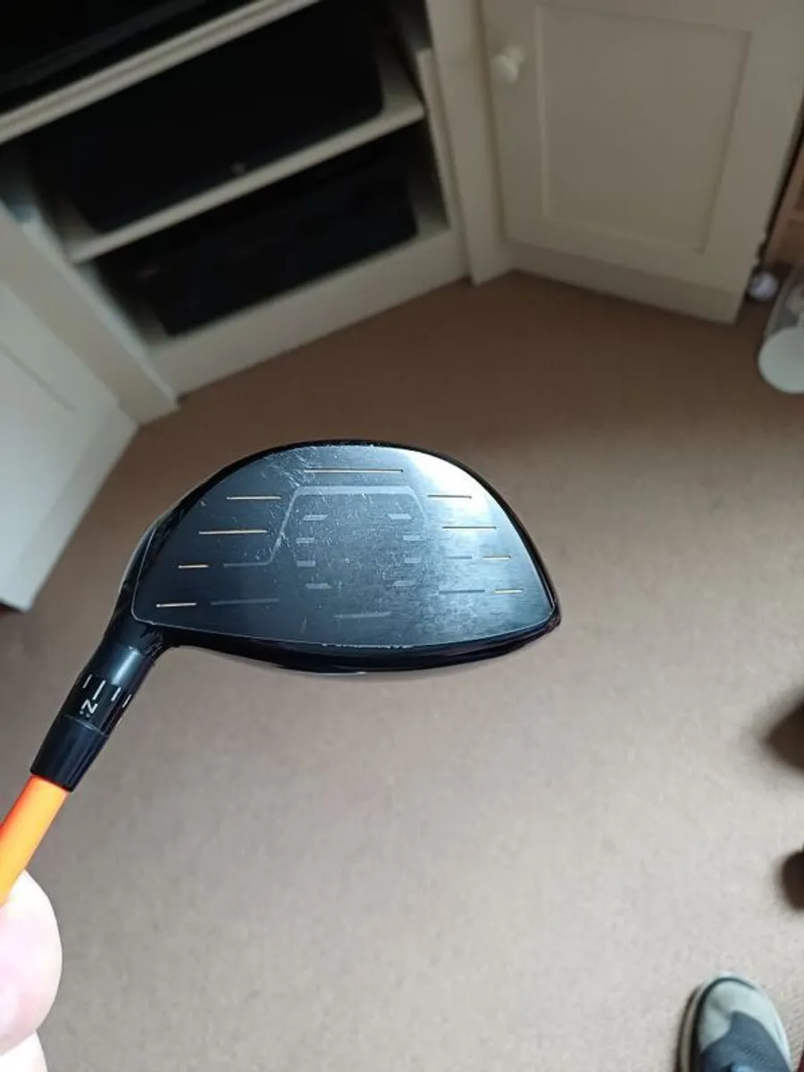 Golf driver. Cleveland Custom 588 Driver - Image 2
